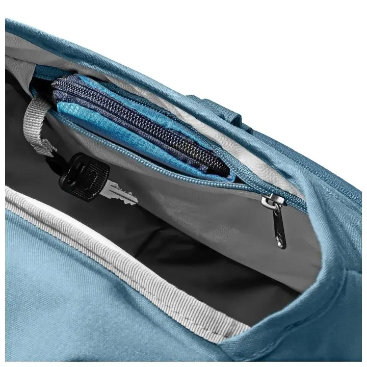 3813921-1365-UPSydney_arctic_lake-D-08.jpg Up Sydney