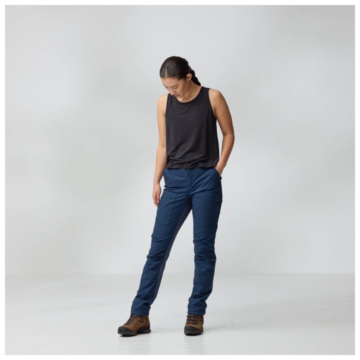 Abisko_Hybrid_Trail_Trousers_W_14200142-560_C_MODEL_0380.jpg Abisko Hybrid Trail Trousers W