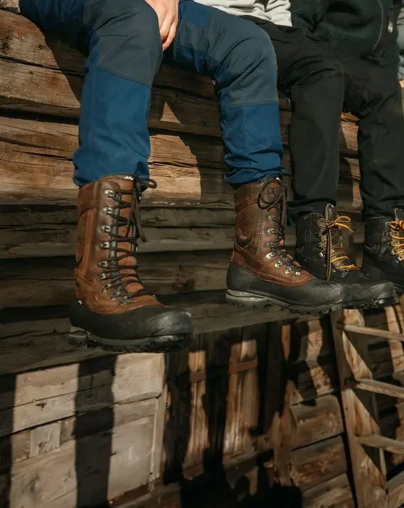 Jaure Ii MS High Hängend.JPG Jaure II Ms High