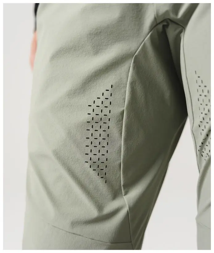 396815-70644-SEQUENCE_TRAIL_PANTS_W-D-04.jpg Sequence Trail Pants W