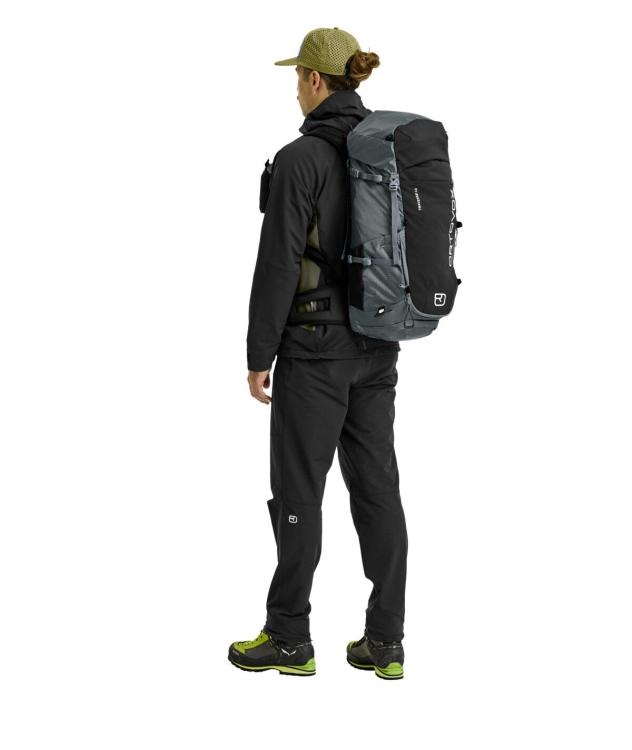 349289-48565-TRAVERSE_40-M-04.jpg Traverse 40