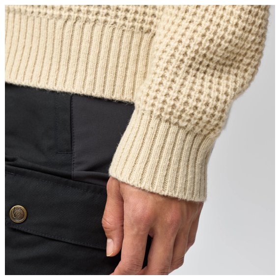 Ovik_Waffle_Knit_W_14600259-191_G_MODEL_0528.jpg Övik Waffle Knit W