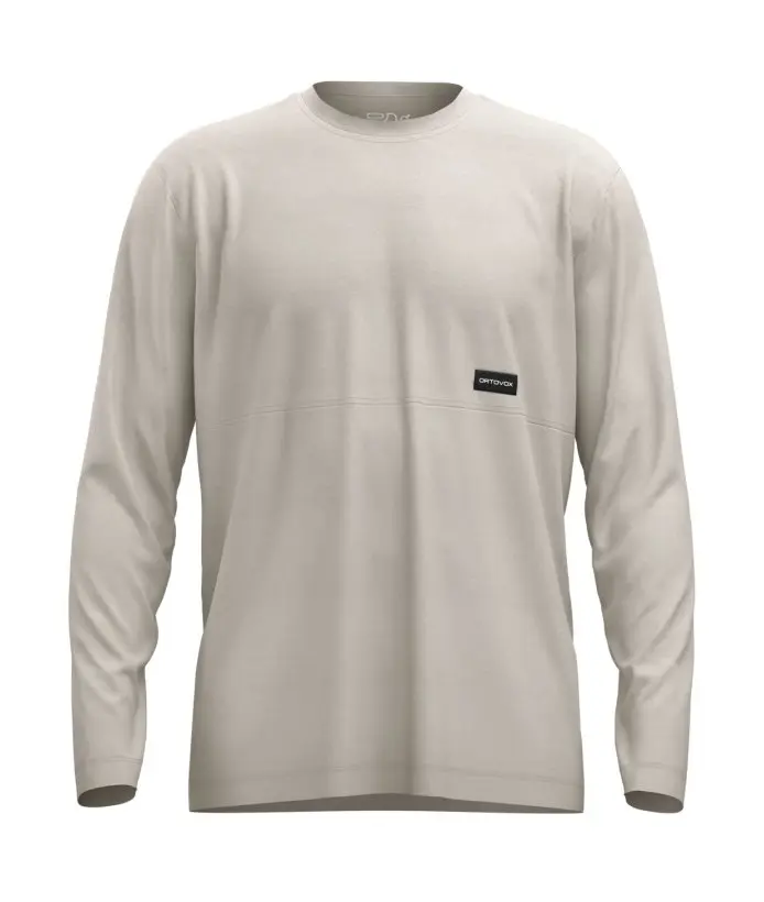 361790-83078-00201-185_MERINO_PATCH_LS_M_white_tea-B-01.jpg Farbe: white tea - 185 Merino Patch LS M