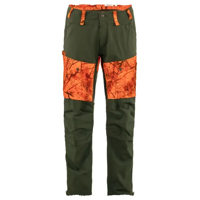 Lappland_Hybrid_Trousers_M_90647-261-662_A_MAIN_FJR.jpg Farbe: 261/662 - Orange Multi Camo/Deep Forest - Lappland Hybrid Trousers M