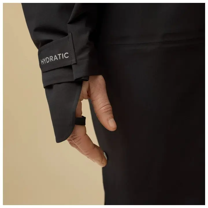 Hoja_Rain_Poncho_13500017-550_H_MODEL_0157.jpg Hoja Rain Poncho