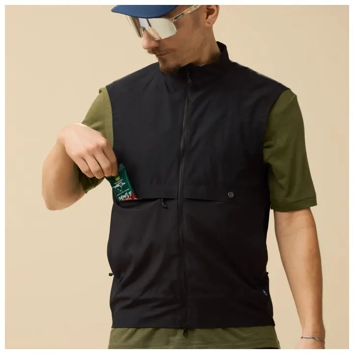 Hoja_Adventure_Vest_M_12500161-550_F_MODEL_0347.jpg Hoja Adventure Vest M