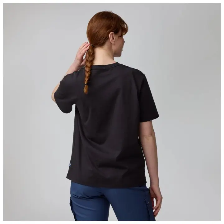 Fjallraven_Heavy_Classic_T-Shirt_W_14600188-550_F_MODEL_0678.jpg Fjällräven Heavy Classic T-shirt W