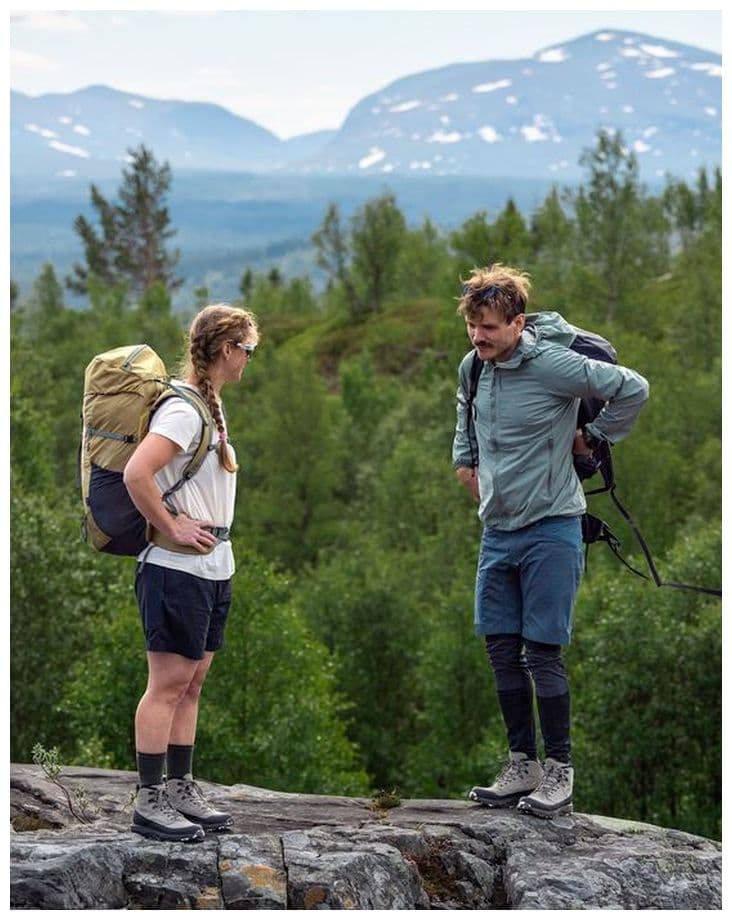 Tived Light Windbreaker Jacket M