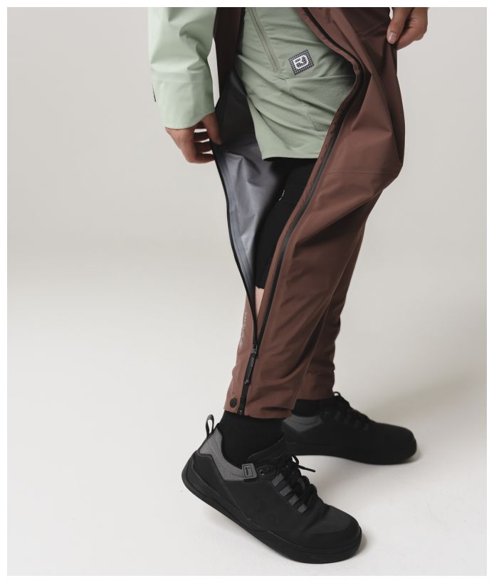 396818-70645-SEQUENCE_GORE_TEX_PANTS_W-D-03.jpg Sequence Gore-Tex Pants W
