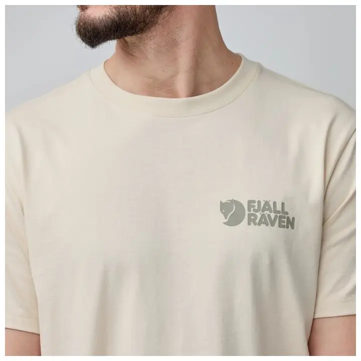 Fjallraven_Heavy_Classic_T-Shirt_M_12600232-113_F_MODEL_0599.jpg Fjällräven Heavy Classic T-shirt M