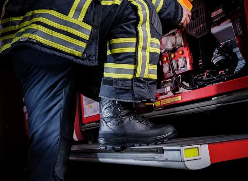 Behördenschuhe von Meindl