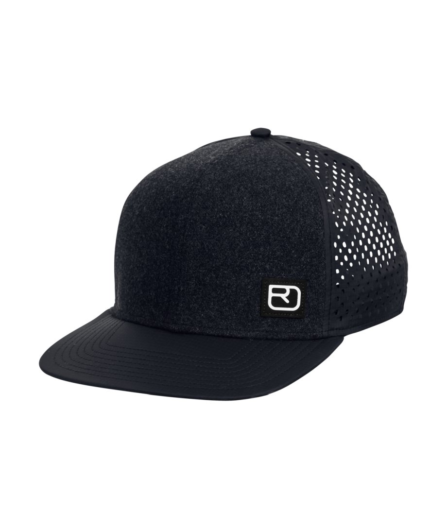 399780-68095-90201-LOGO_AIR_TRUCKER_CAP_black_raven-B-01.jpg Farbe: deep ocean - Logo Air Trucker Cap