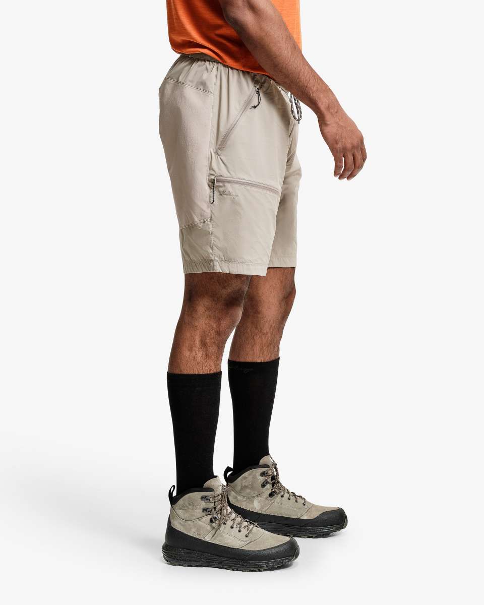 Tived Light Windbreaker Shorts M