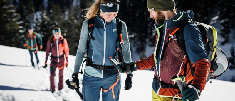 ortovox-col-becchei-wandergruppe Wandergruppe mit Ortovox Col Becchei Jacken