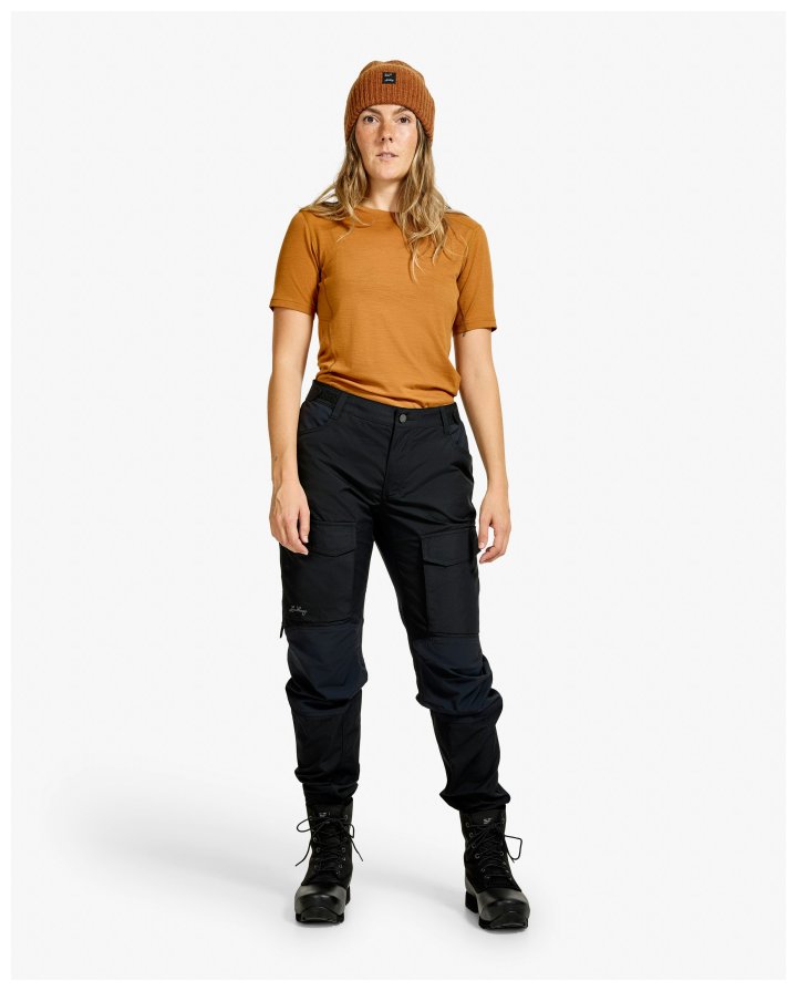 43080-27-10000-main-gk4.jpg Authentic III Pant W Short/Wide