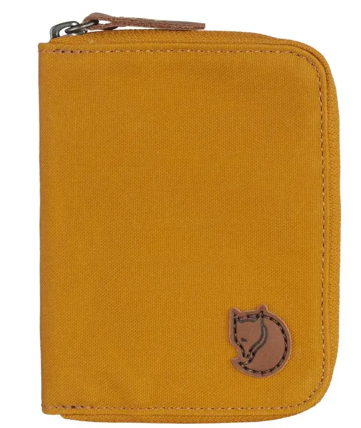 ochre.JPG Farbe: 166 - Acorn - Zip Wallet