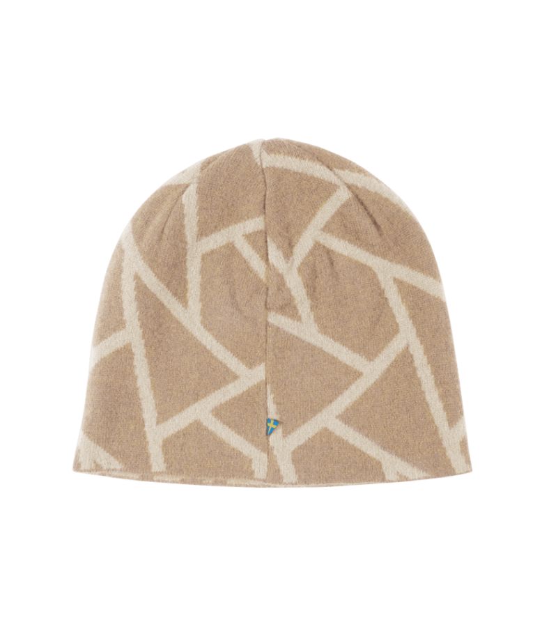 beanie giraffe.jpg Finn Beanie