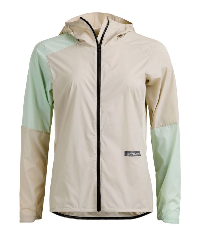 379368-60306-00201-SEQUENCE_WIND_JACKET_W_white_tea-B-01.jpg Sequence Wind Jacket W