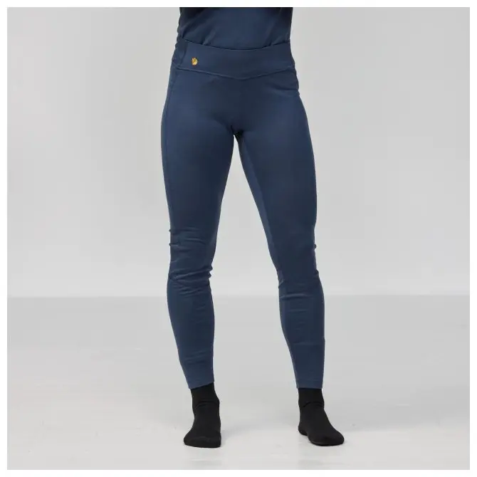 Bergtagen_Merino_190_LJ_W_14200207-570_C_MODEL_0391.jpg Bergtagen Merino 190 LJ W