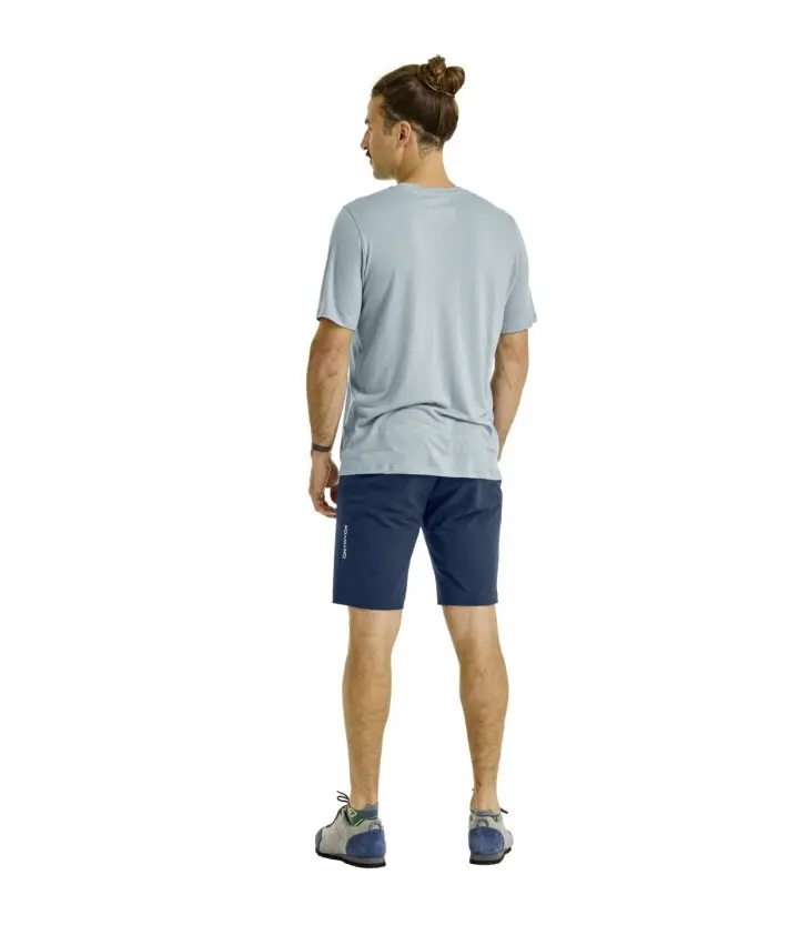 349174-88204-140_COOL_MTN_GRADIENT_TS_M-M-02.jpg 140 Cool Mtn Gradient TS M