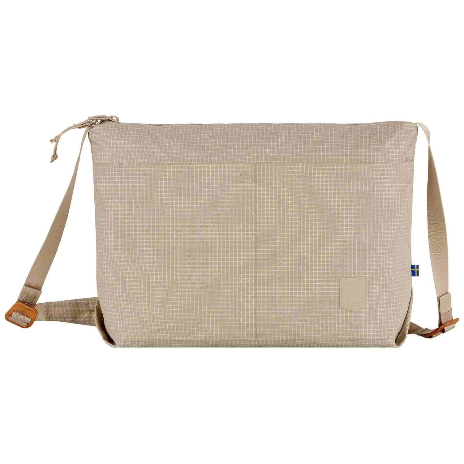 High_Coast_Pro_Crossbody_23200394-118_A_MAIN.jpg High Coast Pro Shoulder Bag