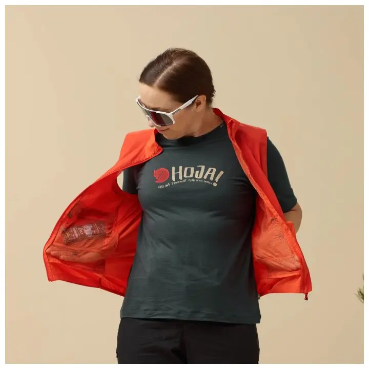 Hoja_Adventure_Vest_W_14500154-214_I_MODEL_1501.jpg Hoja Adventure Vest W