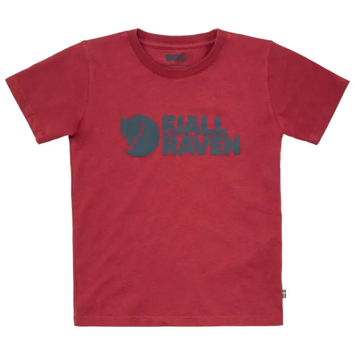 Kids_Fjallraven_Logo_T-shirt_80538-346_A_MAIN_FJR.jpg Farbe: Pomegranate Red - Kids Fjällräven Logo T-Shirt